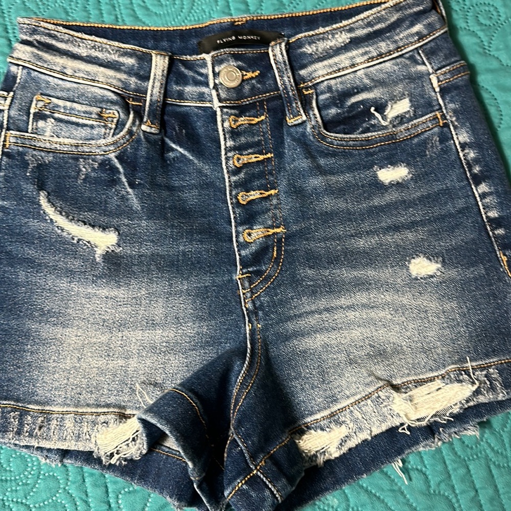 Flying monkey shorts size 25 like new